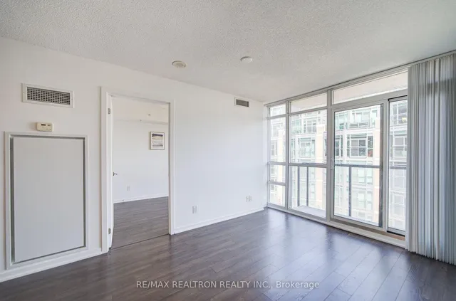 Additional image 12 of 68 Abell St Unit 727