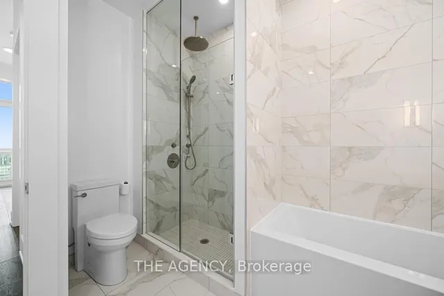 Additional image 22 of 39 Roehampton Ave Unit 4506