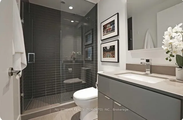 Additional image 11 of 7 Grenville St Unit 1712