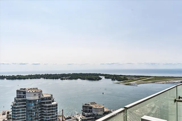 Additional image 29 of 12 York St Unit 4402