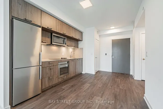 Additional image 8 of 50 Mccaul St Unit 1008