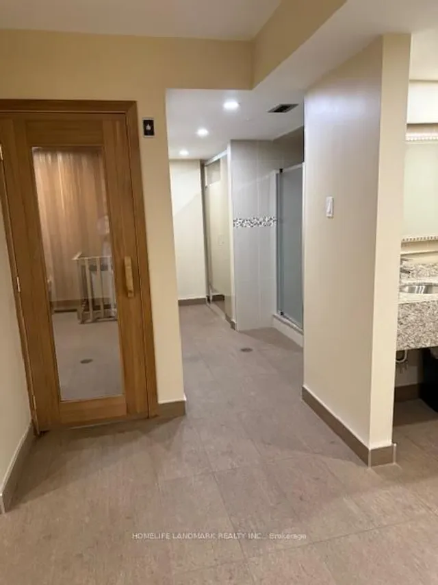 Additional image 4 of 15 Torrance Rd Unit 1811