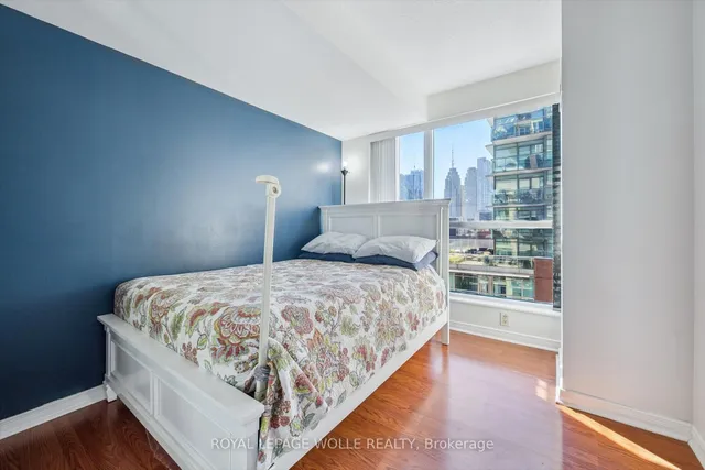 Additional image 16 of 230 King St Unit 1109