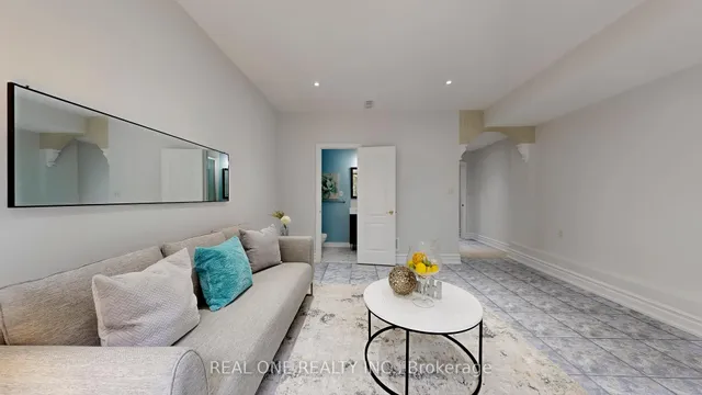 Additional image 42 of 299 Finch Ave