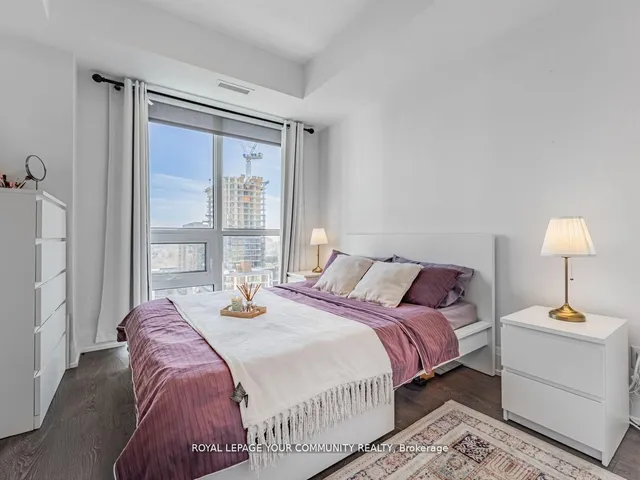 Additional image 14 of 101 Erskine Ave Unit 1402