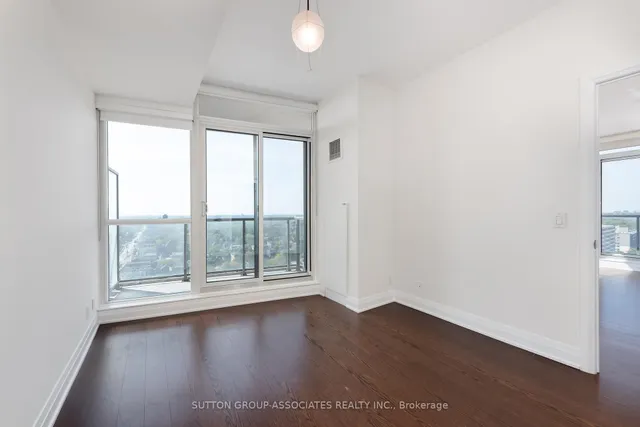 Additional image 21 of 530 St. Clair Ave Unit 1502