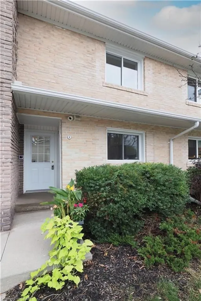 Additional image 3 of 50 Westmount Rd Unit 8