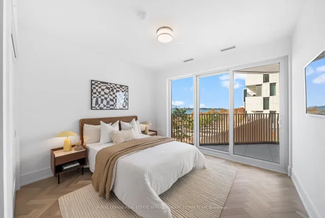 Additional image 28 of 155 Merchants' Wharf Unit 213