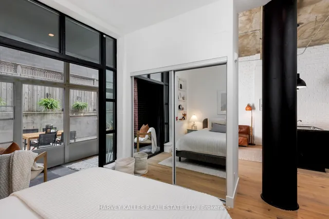 Additional image 30 of 901 Queen St Unit 105