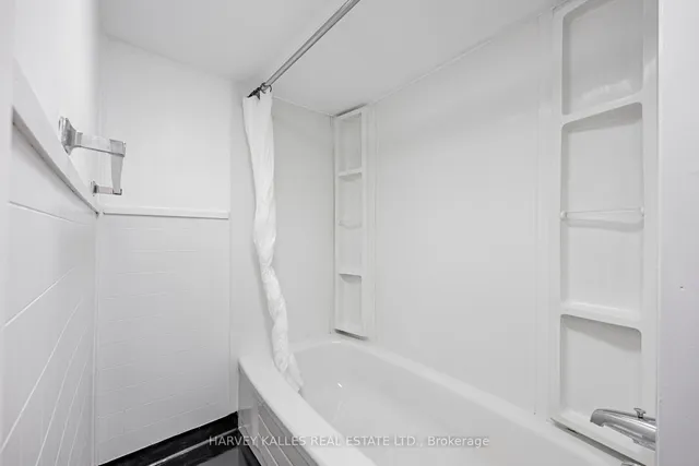 Additional image 9 of 121 Blantyre Ave