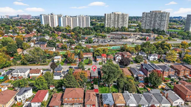 Additional image 27 of 98 Granger Ave