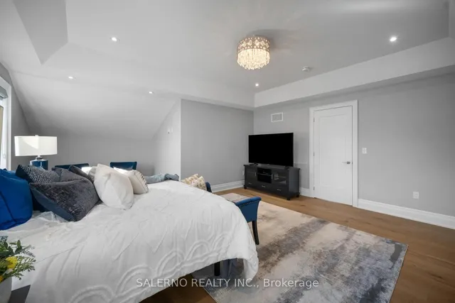 Additional image 27 of 11 Compton Cres