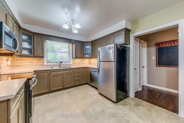 Additional image 10 of 19 Deanewood Cres