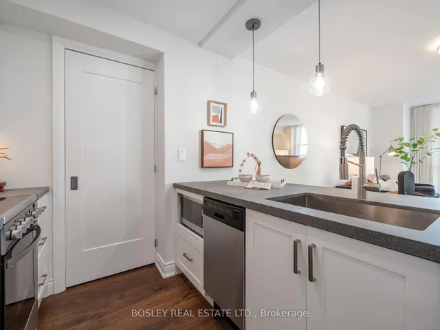 Additional image 5 of 409 Bloor St Unit 903