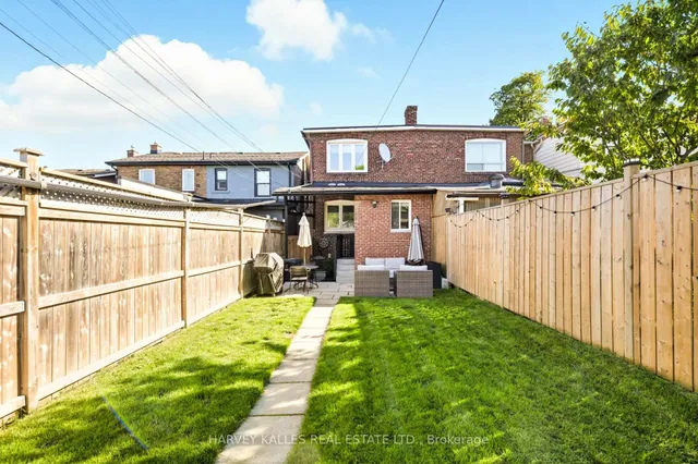 Additional image 30 of 266 Mcroberts Ave