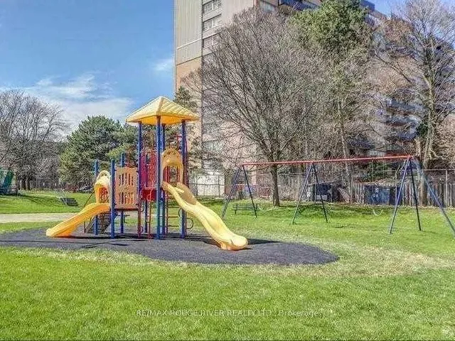 Additional image 35 of 180 Markham Rd Unit 303