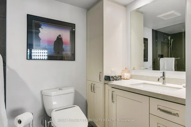 Additional image 32 of 55 Harbour Sq Unit 2311