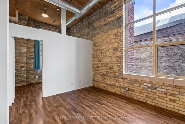 Additional image 23 of 736 Dundas St Unit 201