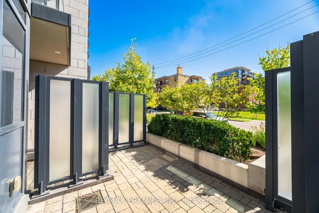 Additional image 20 of 2800 KEELE St Unit TH 107