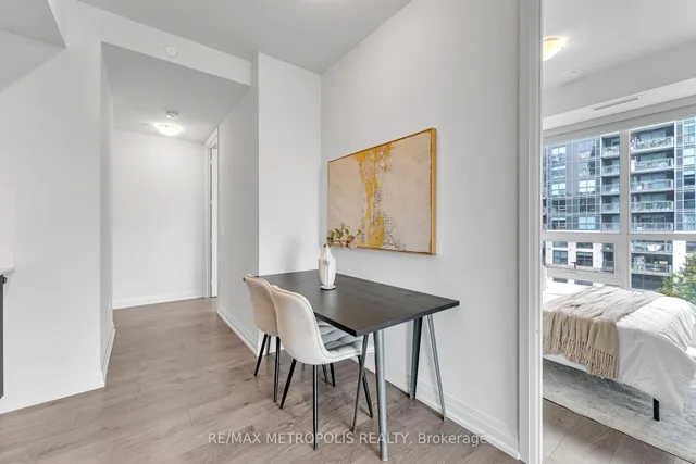 Additional image 19 of 10 Meadowglen Pl Unit 403