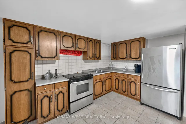 Additional image 39 of 43 St Georges Blvd