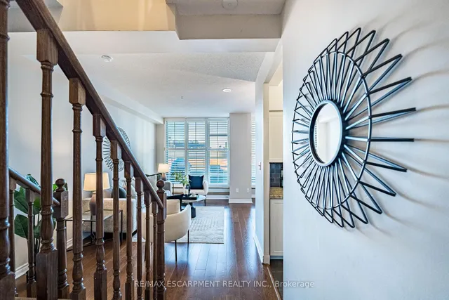 Additional image 3 of 39 Parliament St Unit 909