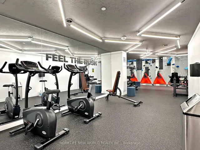 Additional image 38 of 2 Augusta Ave Unit LPH03