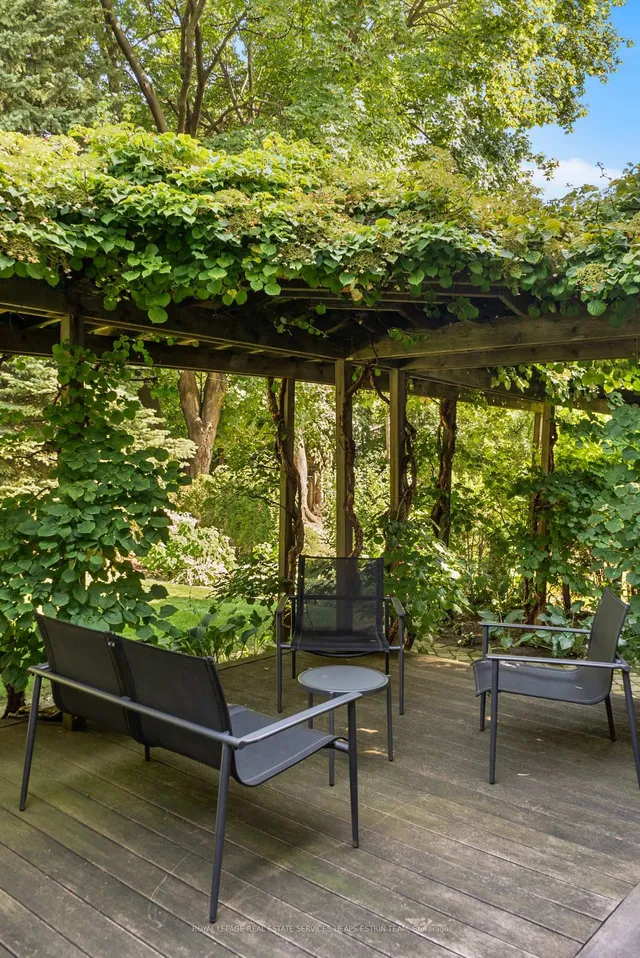 Additional image 30 of 53 Colin Ave