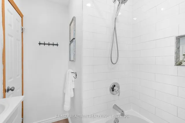 Additional image 30 of 259 Gowan Ave