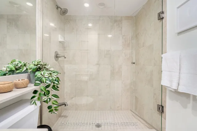 Additional image 7 of 900 Mount Pleasant Rd Unit 313