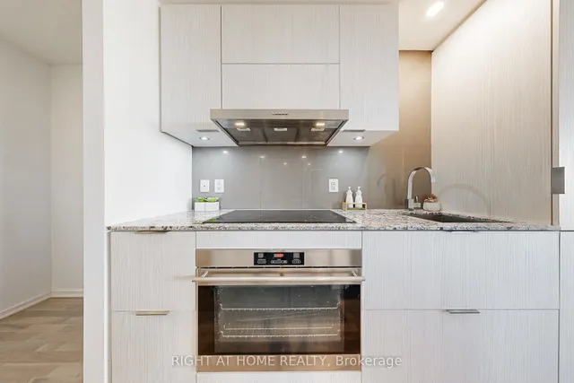 Additional image 7 of 1 Bloor St Unit 3312