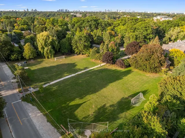 Additional image 49 of 137 Cheltenham Ave