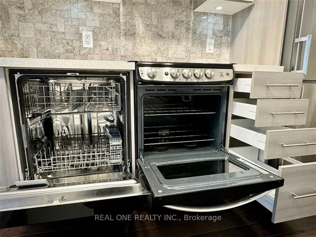 Additional image 8 of 58 Orchard View Blvd Unit 1004