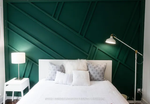 Additional image 24 of 10 Queens Quay Unit 1410