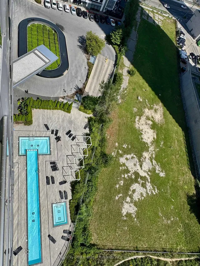 Additional image 19 of 88 Park Lawn Rd Unit 1807