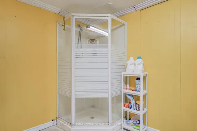 Additional image 22 of 9 Bur Oak Way