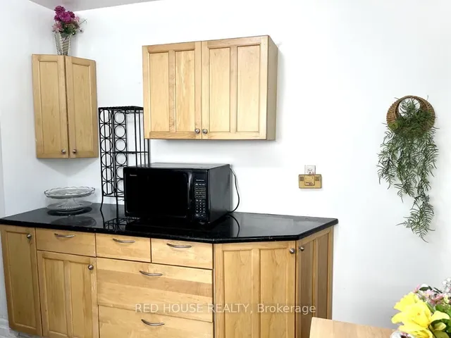 Additional image 6 of 40 North Woodrow Blvd