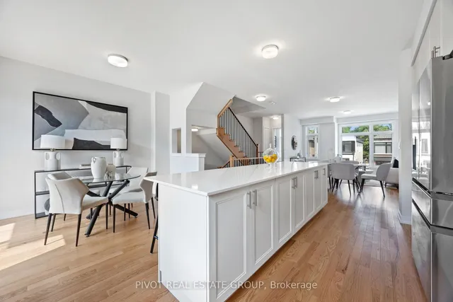 Additional image 17 of 26 Danielle Moore Circ