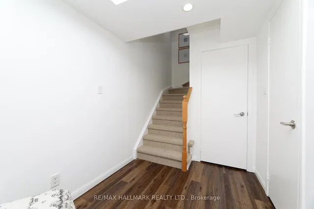 Additional image 25 of 18 Laidlaw St Unit 1005