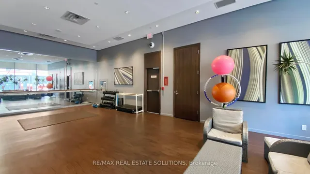 Additional image 25 of 33 Lombard St Unit 1603