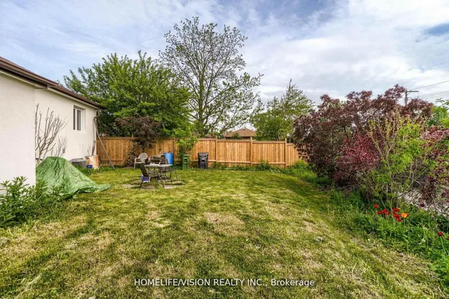 Additional image 24 of 44 Armitage Dr