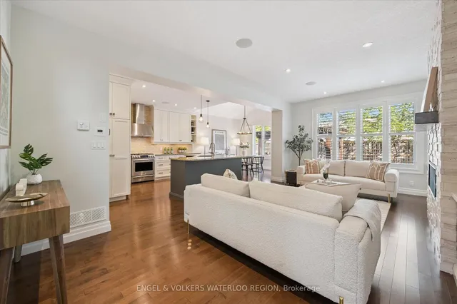 Additional image 6 of 928 Pioneer Grove Crt