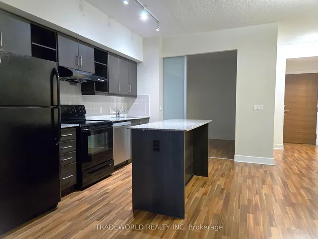 Additional image 5 of 35 Brian Peck Cres Unit 1016