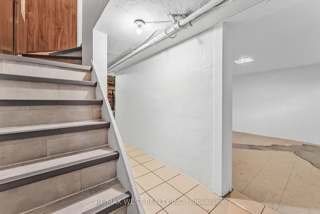 Additional image 27 of 215 Jane St