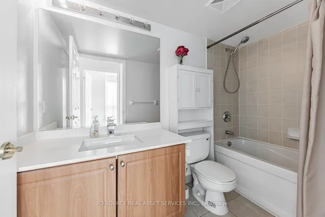 Additional image 8 of 51 Lower Simcoe St Unit 808