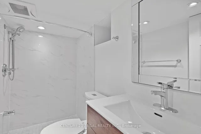 Additional image 35 of 300 Montrose Ave