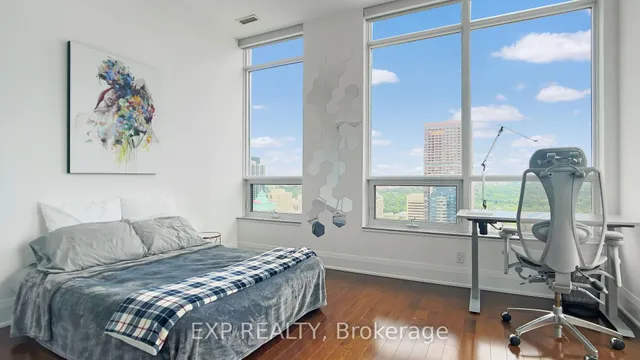 Additional image 34 of 500 Sherbourne St Unit 3401