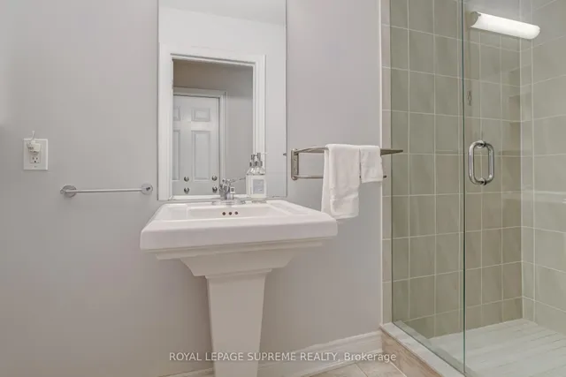 Additional image 39 of 53 Dryden Way