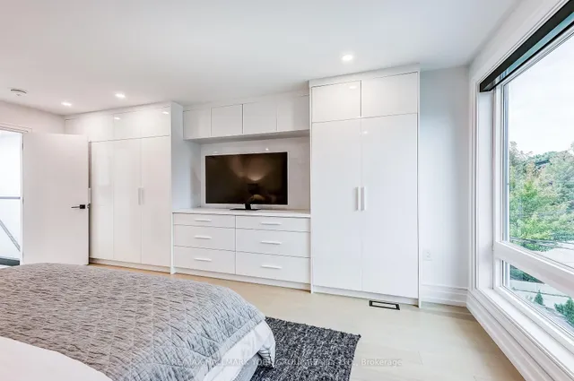 Additional image 27 of 109A Holborne Ave