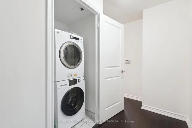 Additional image 30 of 386 Yonge St Unit 602